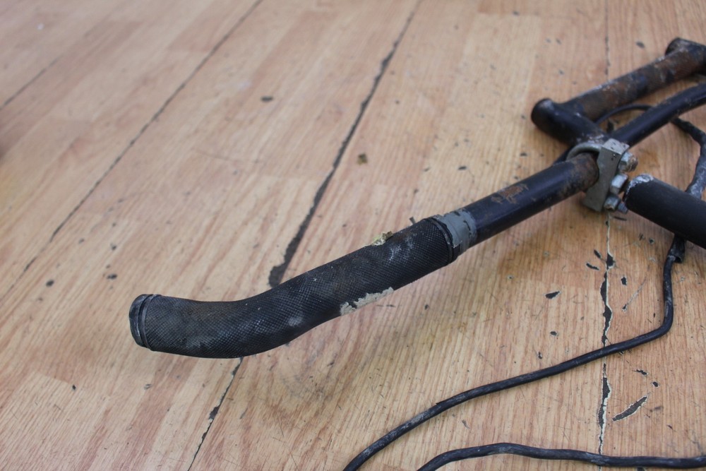 2006 Yamaha Apex MTN Handlebars with Controls