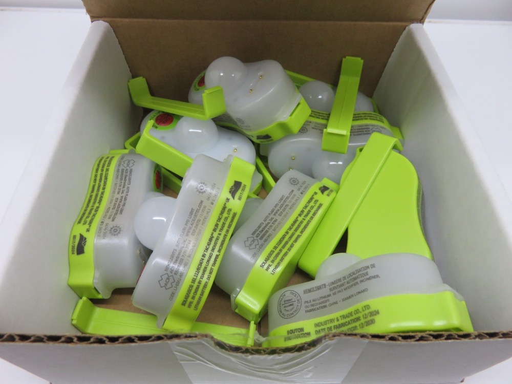ACR HEMILIGHT™3 MED and Solas Life Jacket Light Bulk 10 Pack Bundle
