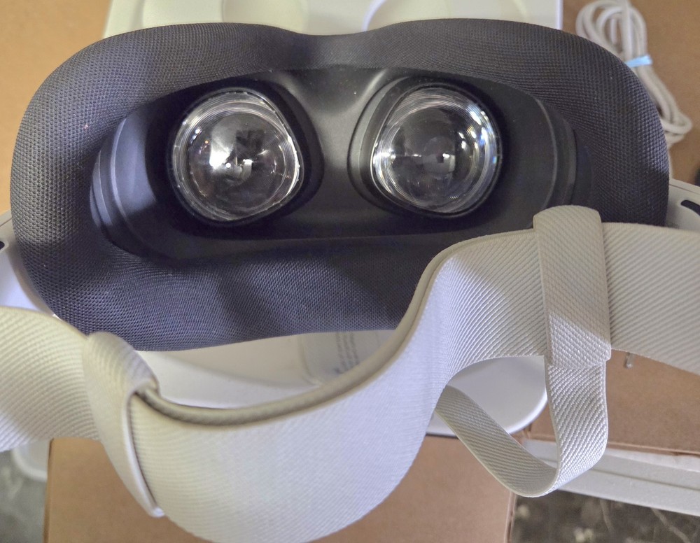 META Quest 3S VR Headset 128GB Missing One Controller Tested & Working