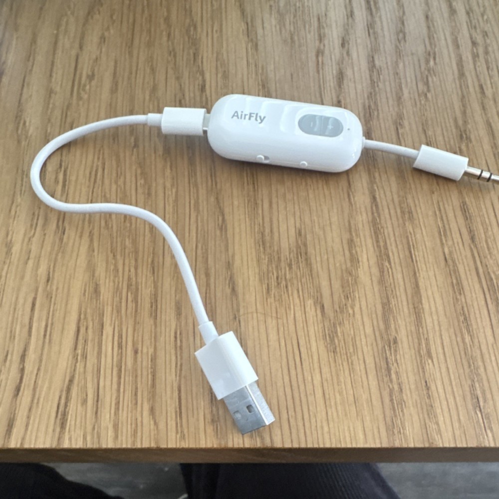 Twelve South AirFly Bluetooth Wireless Transmitter White 3.5mm Jack