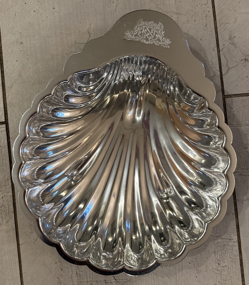 Vintage Kensington Shell Shaped Serving Platter - 10” X 8” - MCM Vibes - Retro!