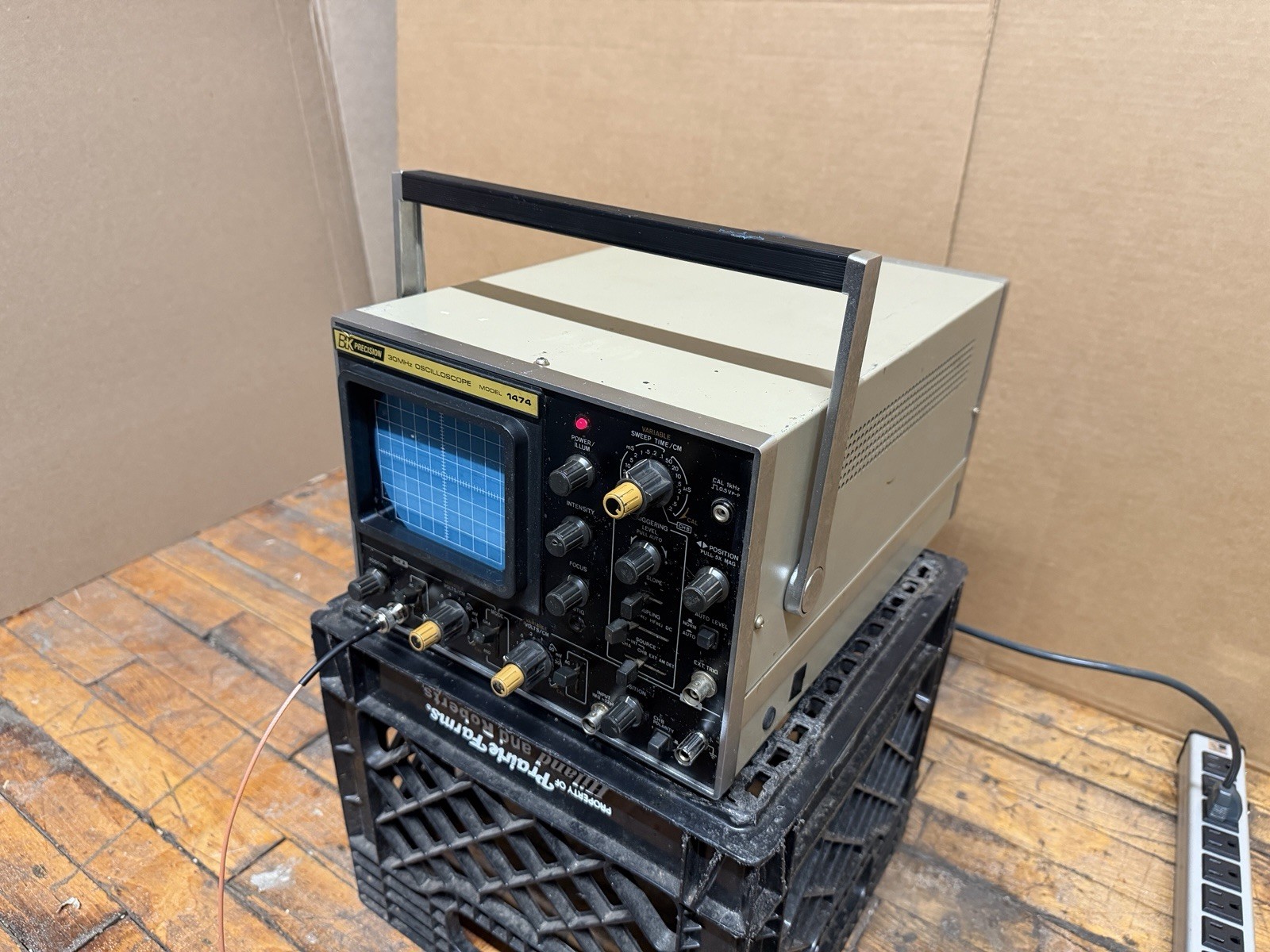 Vintage B&K Precision 1474 Oscilloscope Dual Trace 30 MHz Powers On For Parts