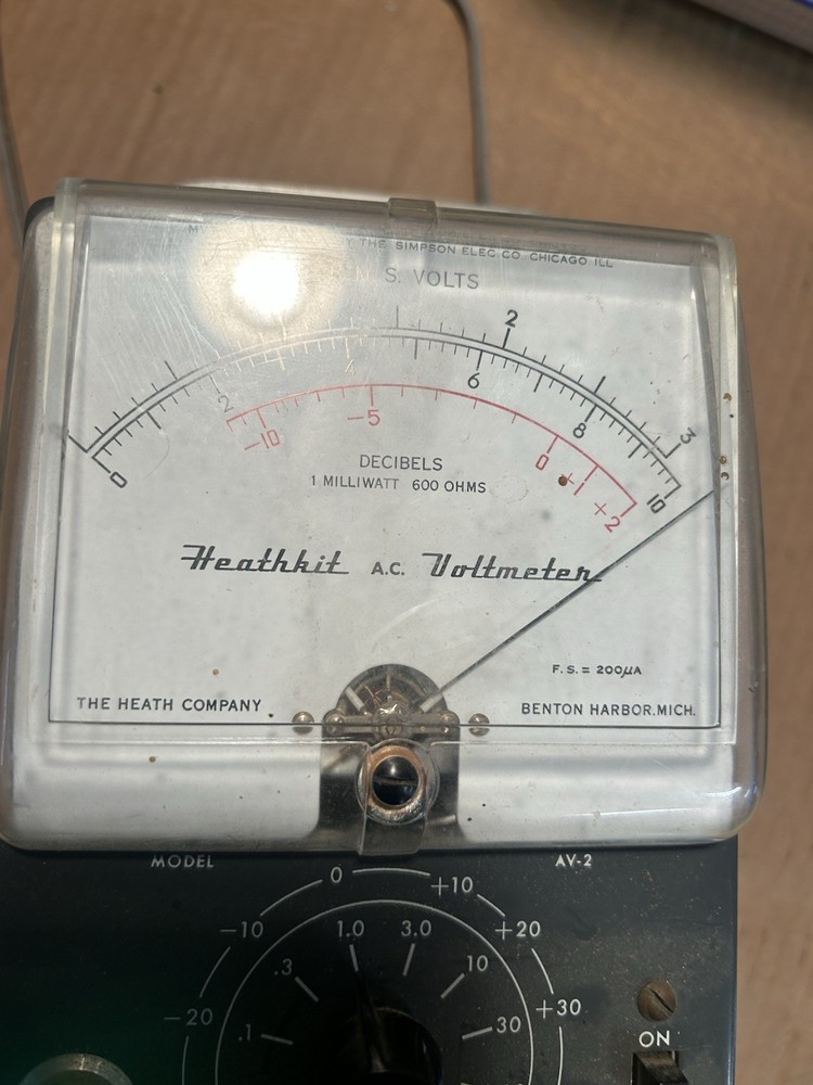 HEATHKIT VTVM AV-2 Heathkit A.C. Voltmeter Meter