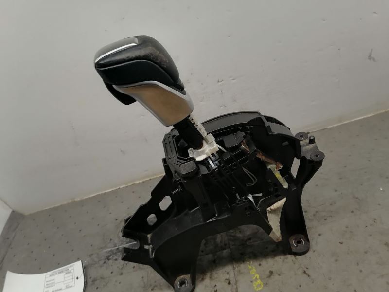 2019 ALTIMA Automatic Transmission Shifter 1062583