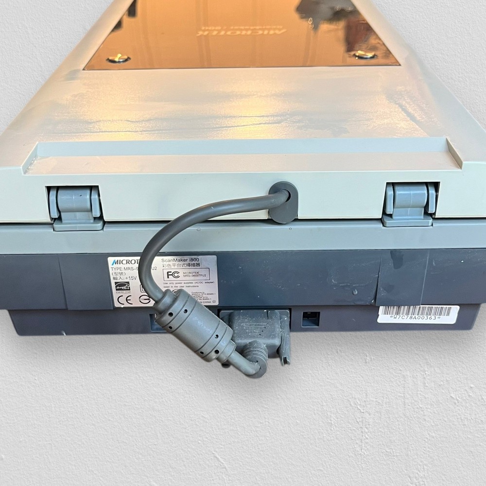 Microtek ScanMaker i800 Scanner Flatbed 48 Bit Color 9600x4800 DPI CCD Untested