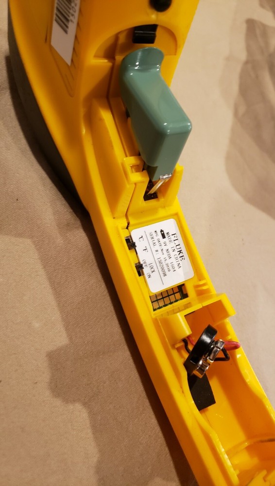 Fluke 68 IR Infrared Thermometer With Case