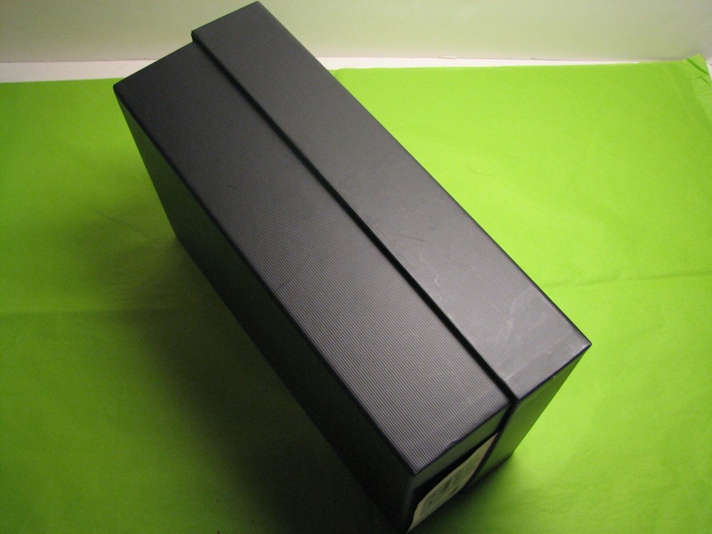 GUCCI AUTHENTIC DESIGNER SOLID BLACK AND WHITE EMPTY SHOE BOX GIFT BOX - MINT