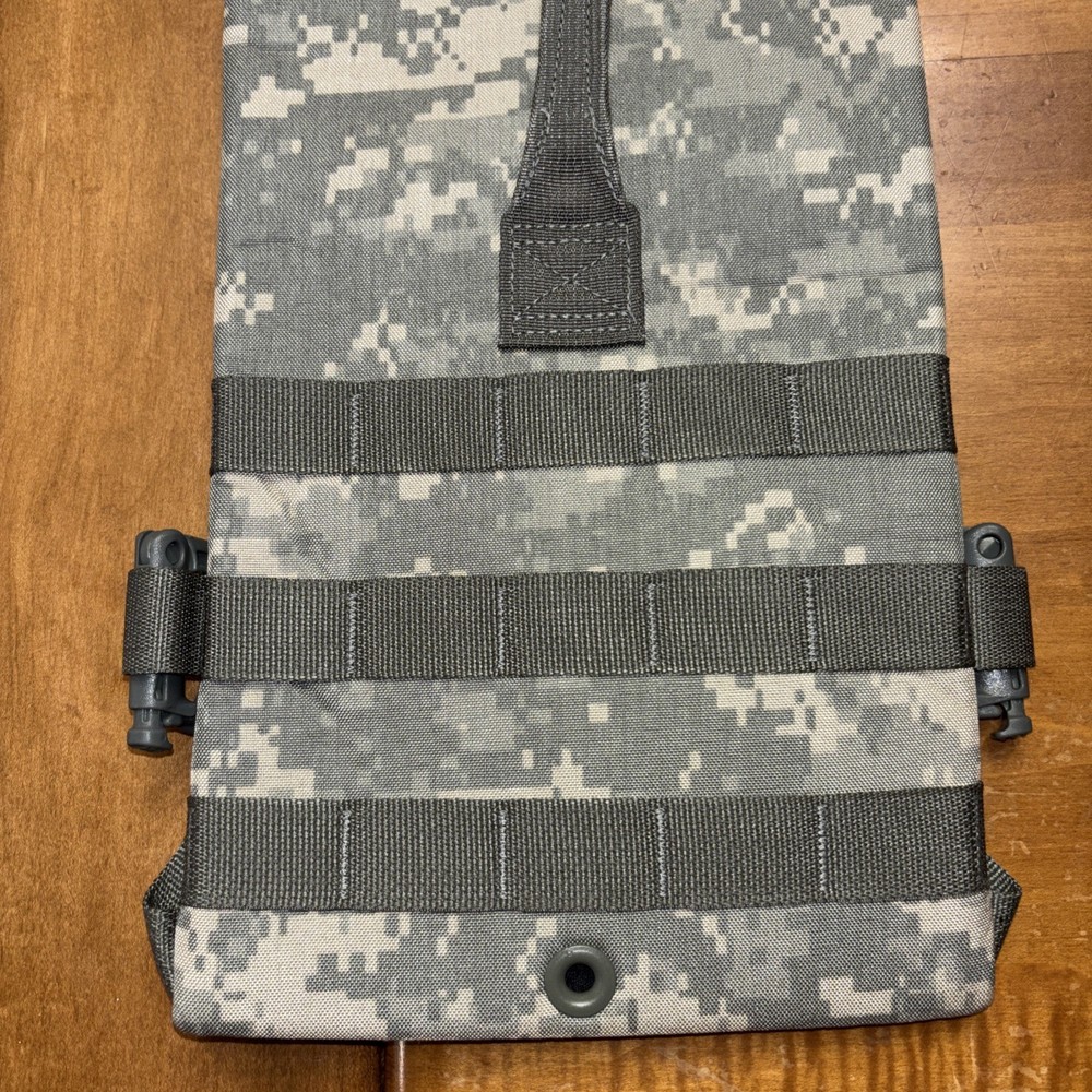 USGI Molle II Hydration System Carrier ACU Pattern No Bladder Never Used New