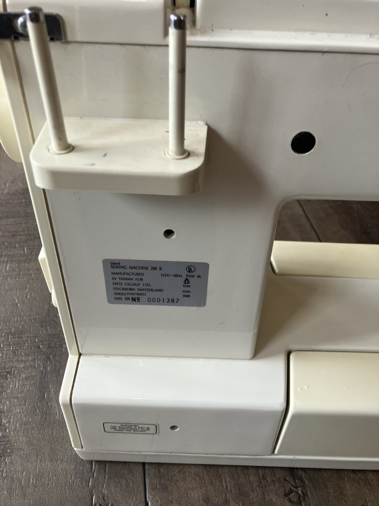 Untested Bernette 320 200 B Sewing Machine No Power Cord
