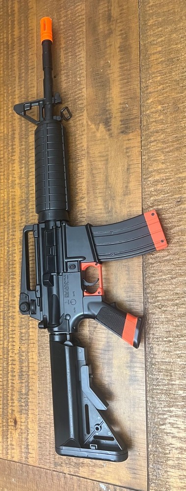 airsoft gun