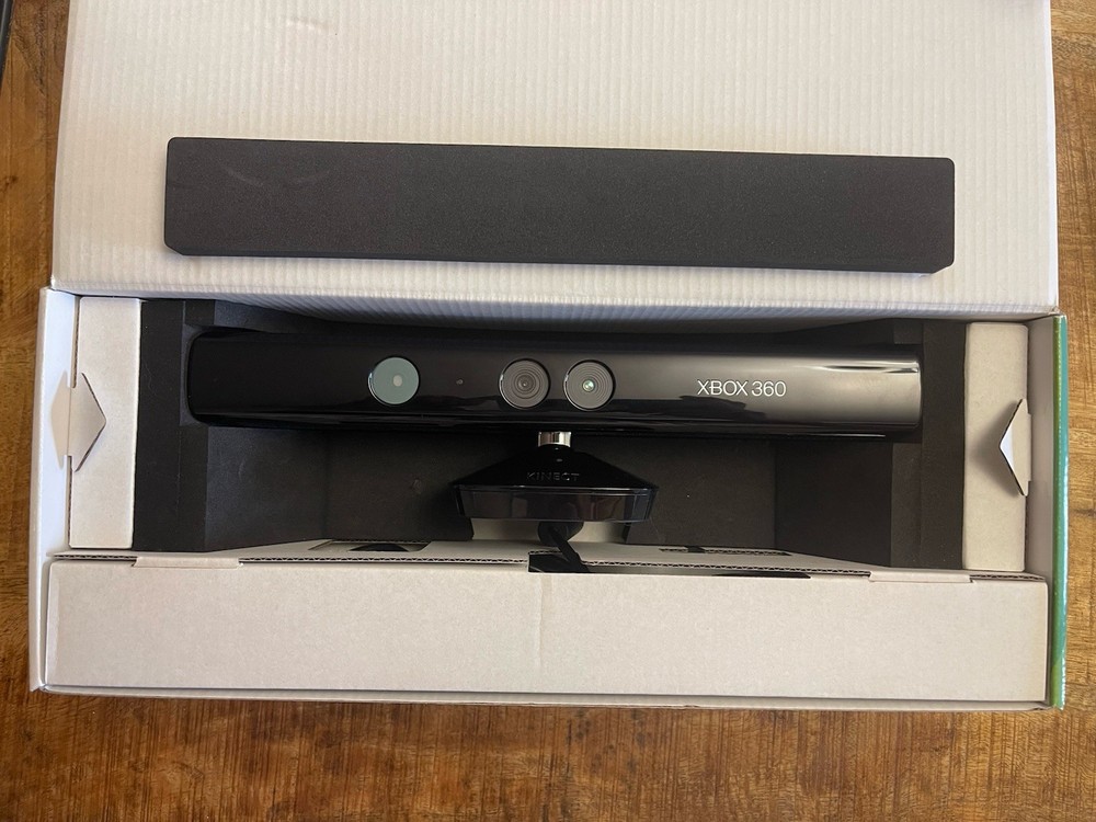 Microsoft Xbox 360 Kinect Sensor - Clean Box Tested All Manuals Game - No Power