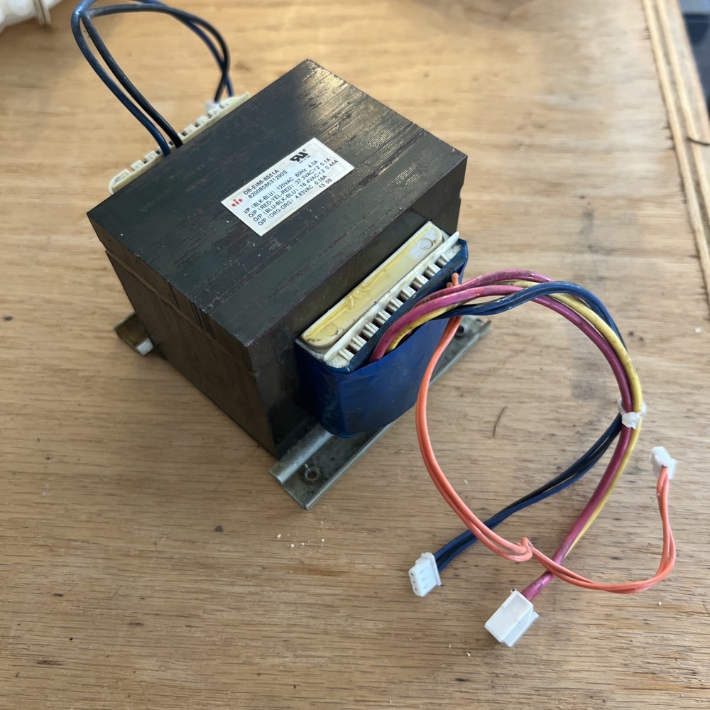 DB-E186-8551A Power transformer