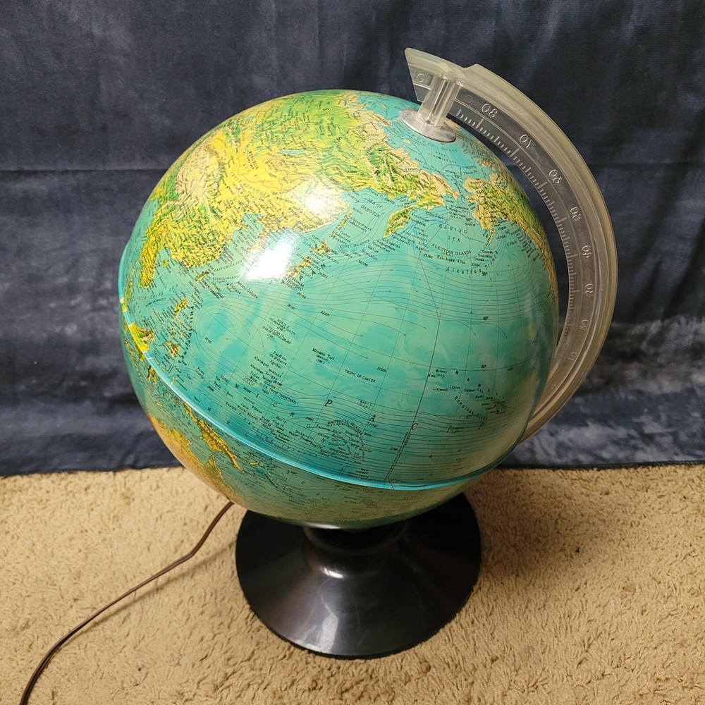 Vintage 80's Earth Globe Scan Lighted lliuminated World