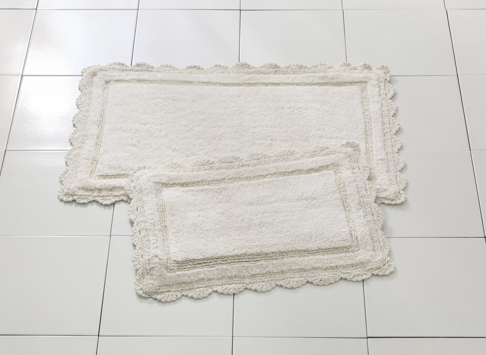 BrylaneHome Rectangle Crochet Bath Mat