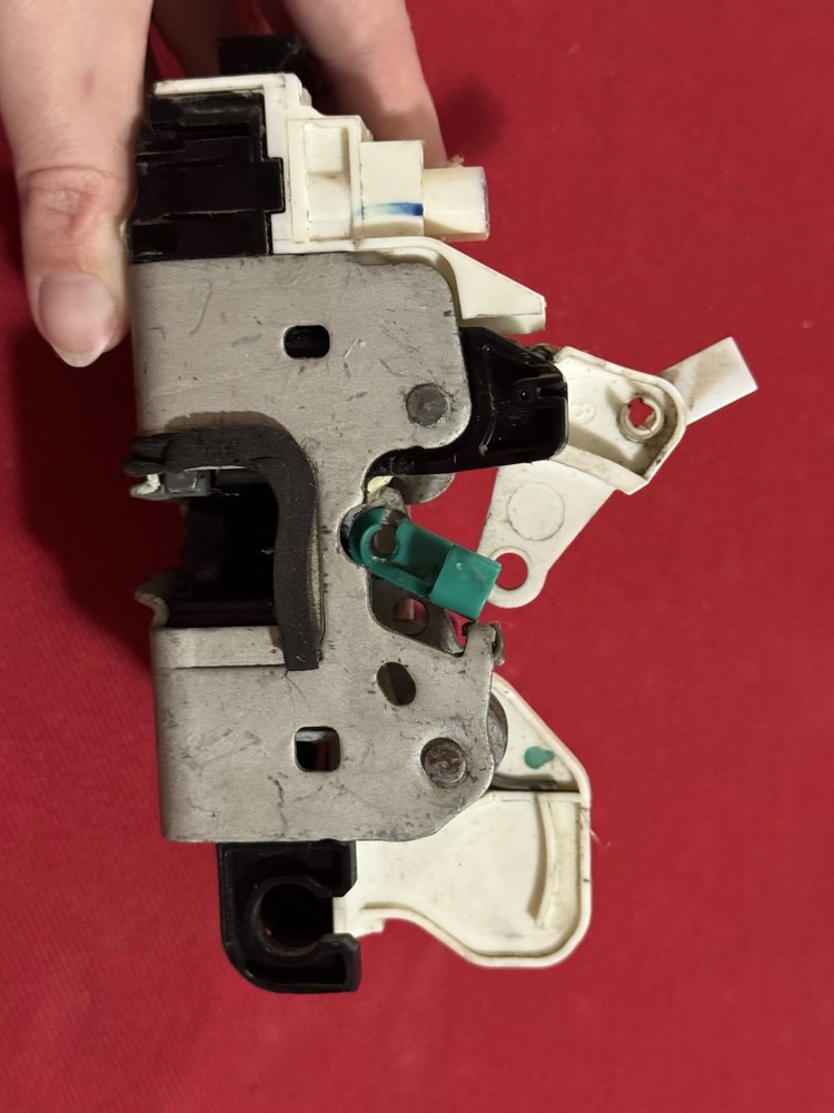 OEM RAM 1500 Driver Side Door Lock Latch Actuator Tested Working