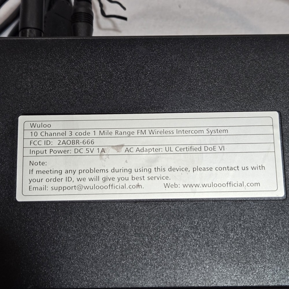 Wuloo 22 Channel 100 Code 1 Mile Range FM Wireless Intercom System - Black - UD