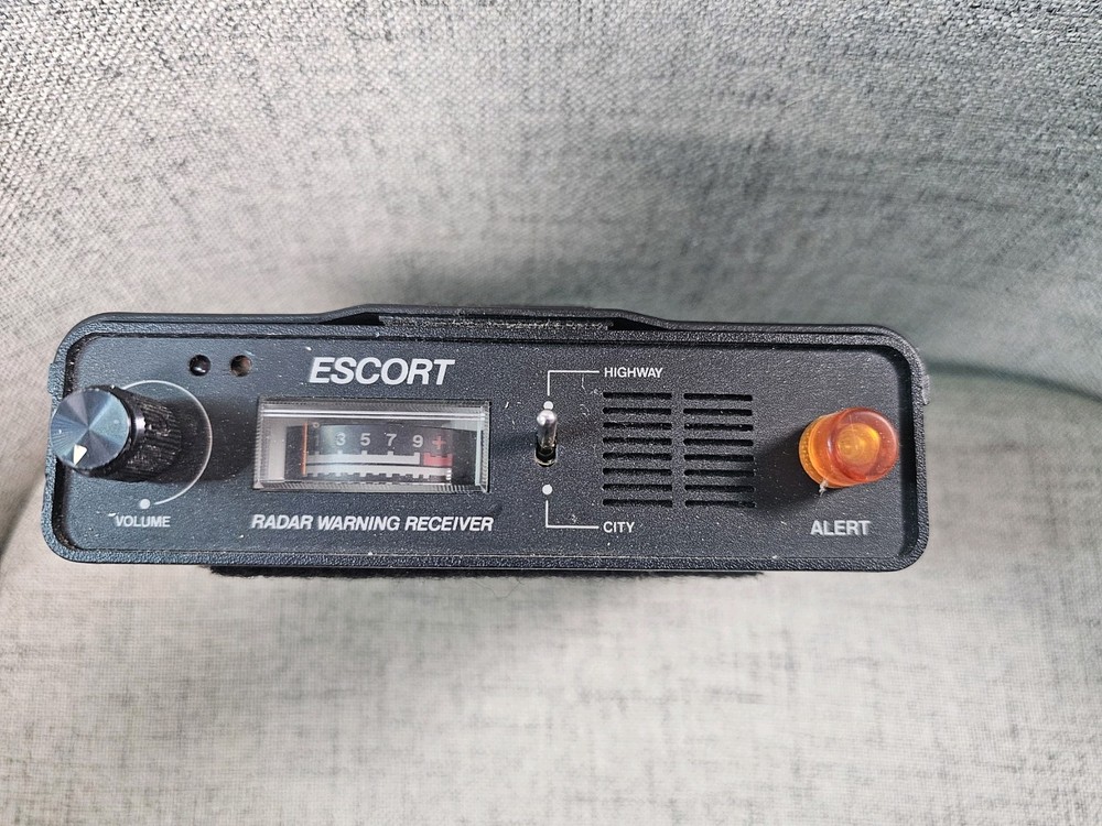 ESCORT, RADAR DECTOR, CINCINNATI MICROWAVE, UNTESTED AS SEEN