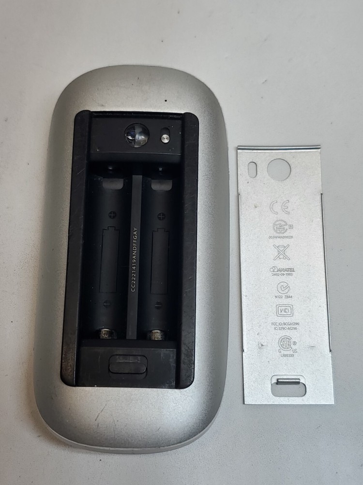 Apple Magic Mouse A1296 Bluetooth Wireless Partially Tested Read Condition