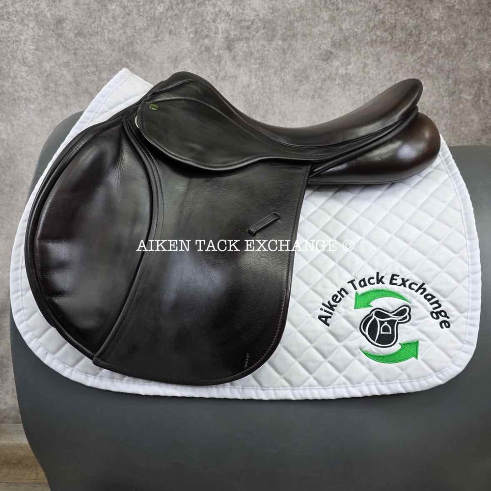 2017 County Solution Jump Saddle, 17.5" Seat, Narrow Tree (Read Description)