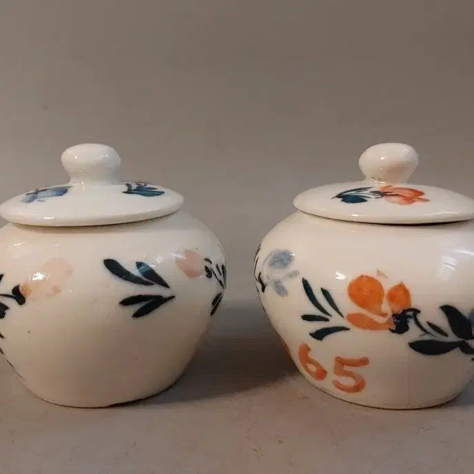 Flower Pattern White Celadon Incense Holder Pair