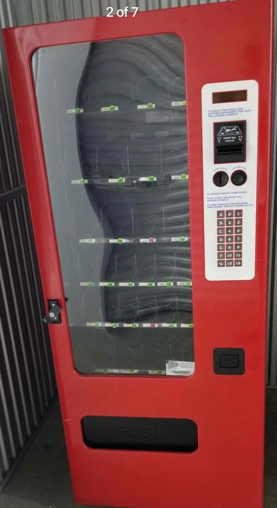 used vending machine red USI 3053