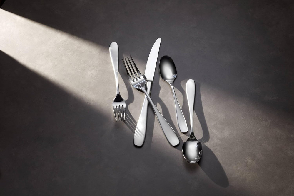 895999 Peyton 42 Piece Everyday Flatware Set