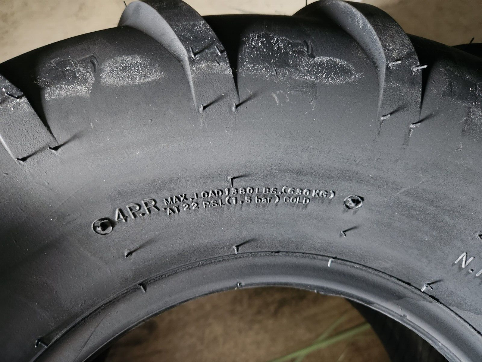 2 - 22x11.00-10 4P Kenda K472 Shevron Lugs 22X11-10 1110-4STBR-I Chevron