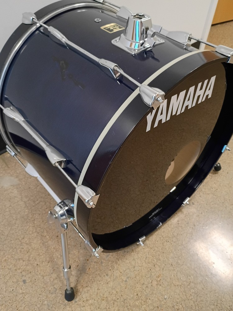 YAMAHA BASS DRUM 22"