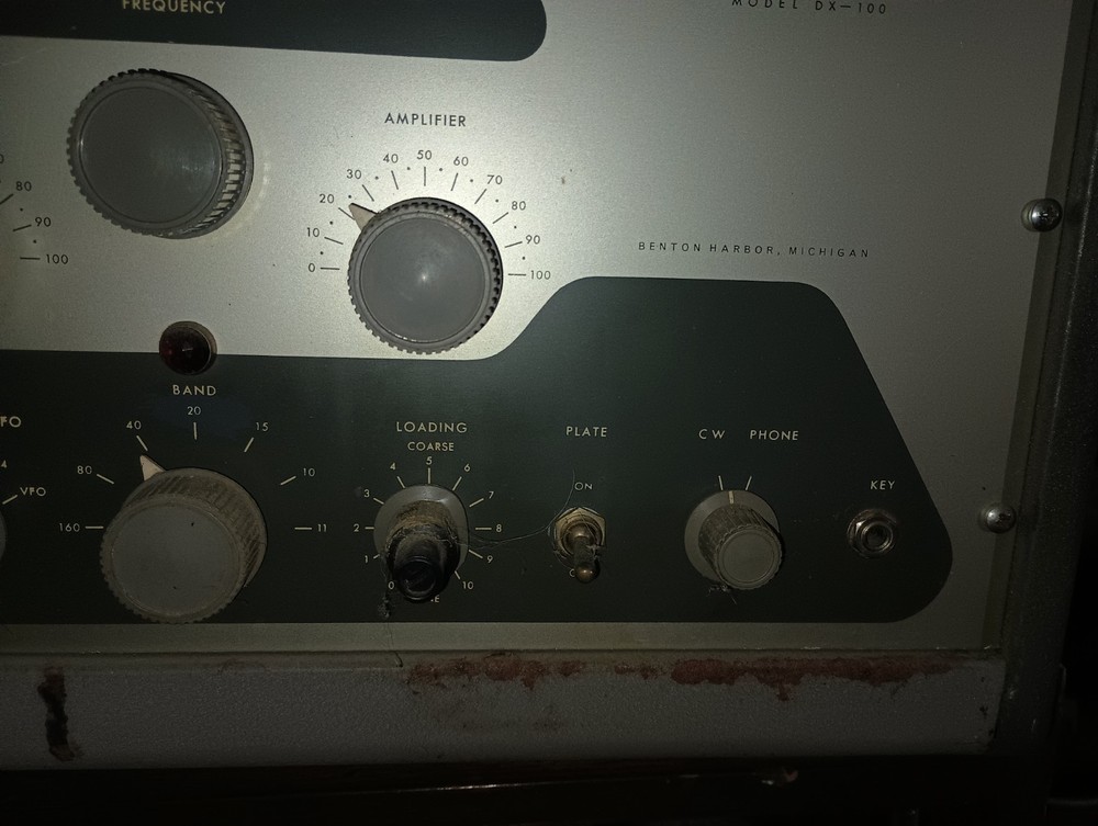 Heathkit DX-100 Vintage Ham Radio Transmitter Powers On HF AM CW