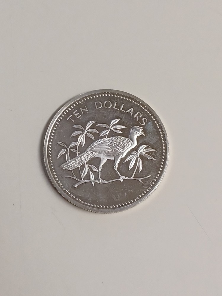 1975 Belize 10 Dollar