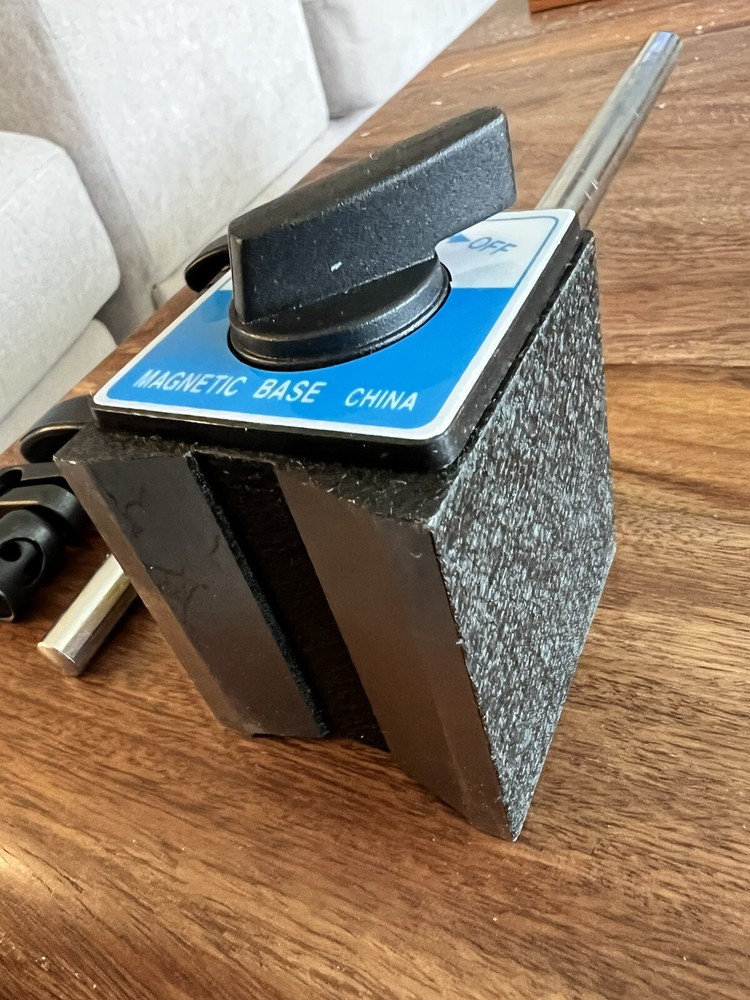 Multipositional Magnetic Base With Fine Adjustment USA