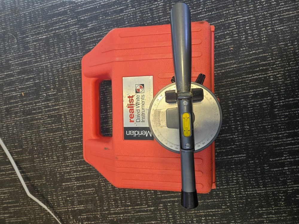 David White Meridian 8820 – Automatic Level (Used)