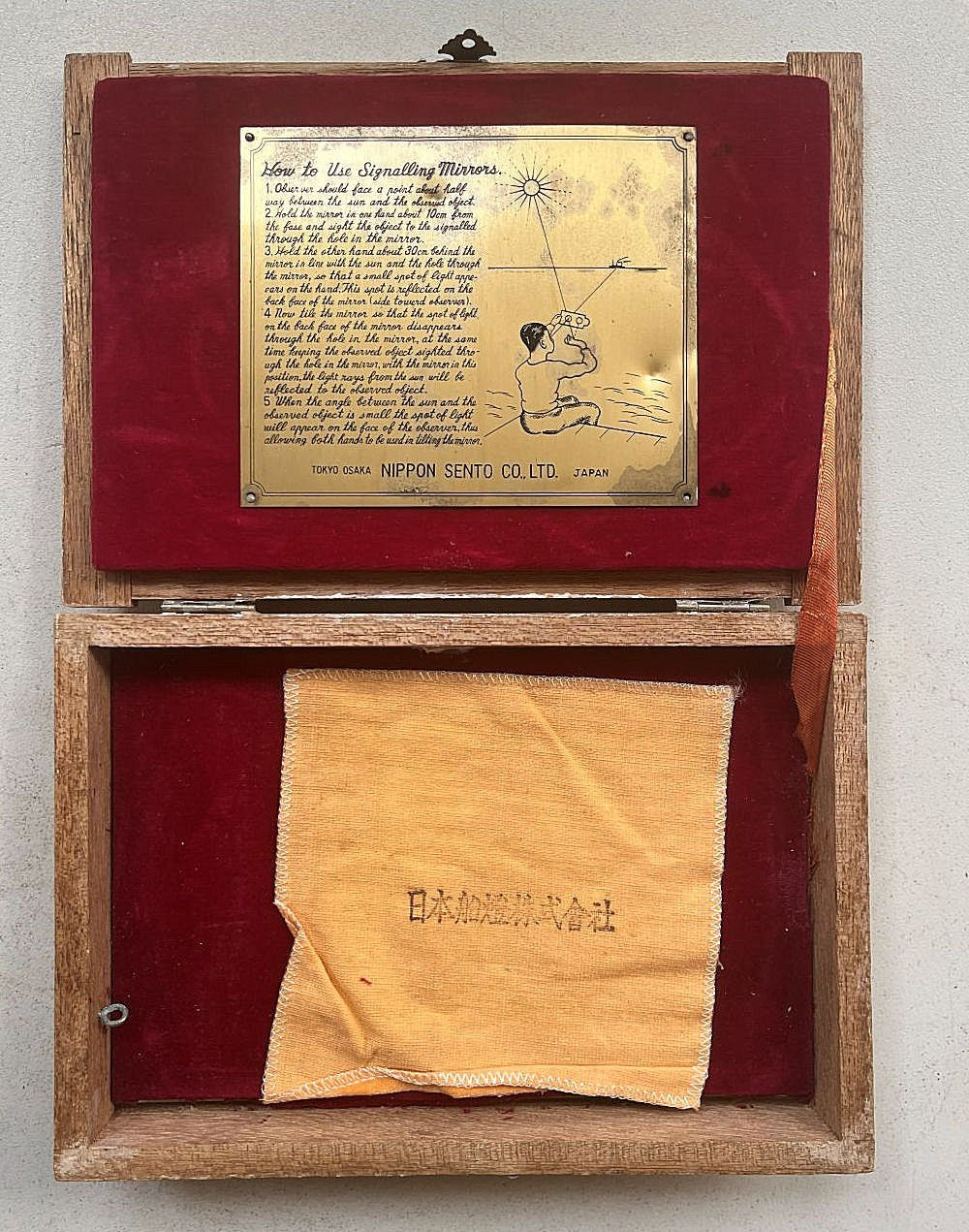 DAYLIGHT SIGNALLING MIRROR TYPE 1 NIPPON SENTO CO. 1961