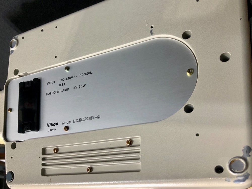 Nikon Labophot 2 Microscope Dual Viewing Heads with 5 Objectives