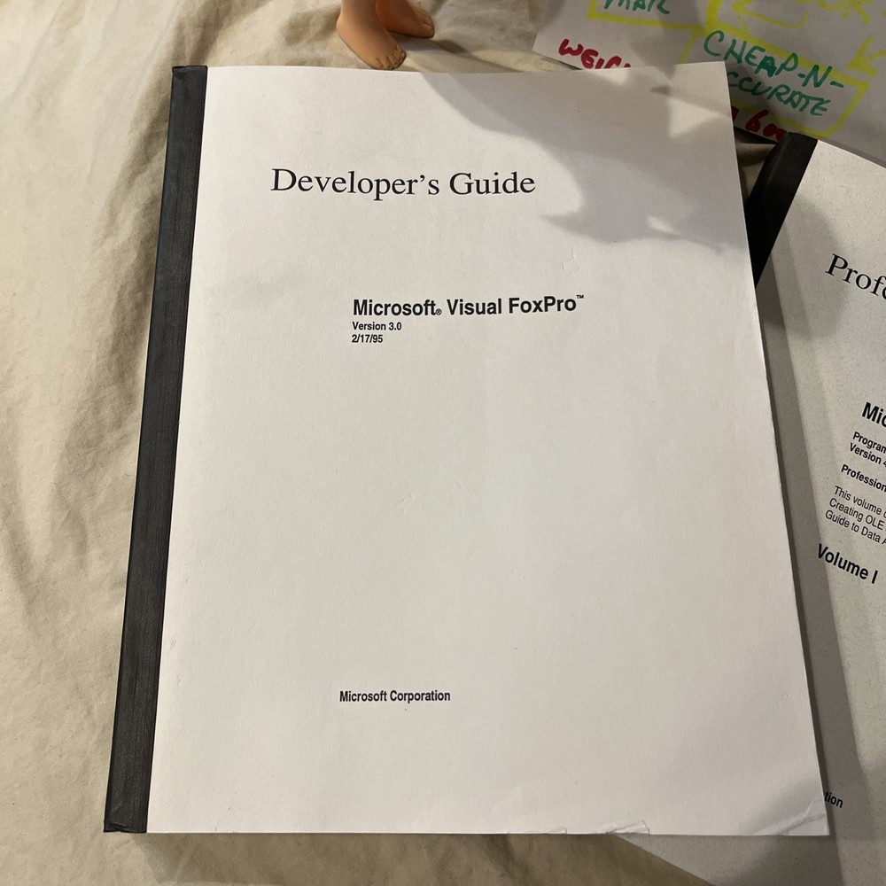Microsoft FoxPro Version 3.0 1995 VTG Computer Manual Book Guide + Visual 4.0