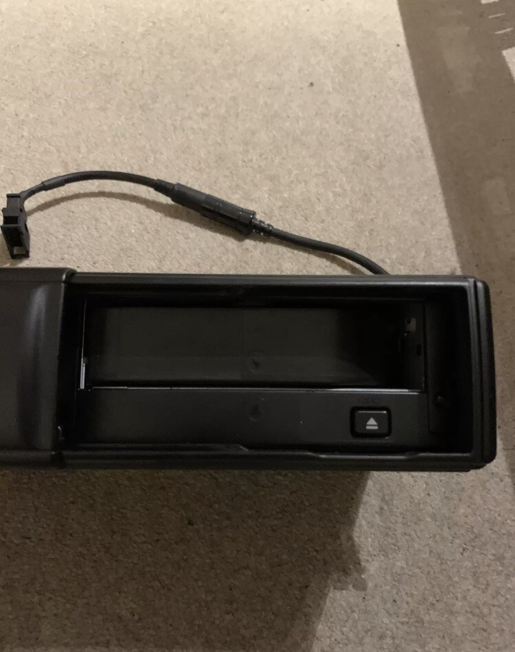 AUDI A6 C5 A4 B5 6 DISC CD CHANGER 4B0035111