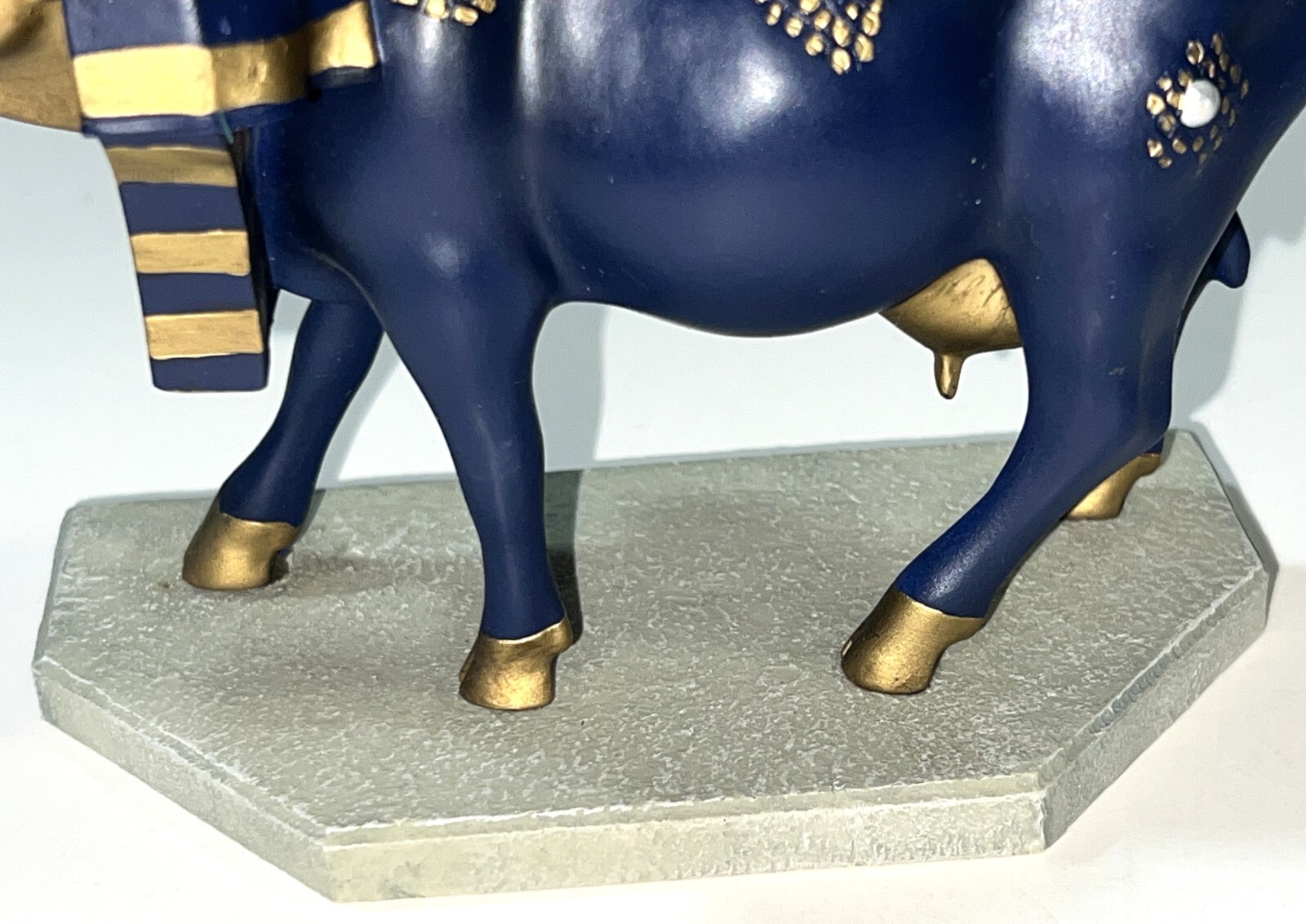 VTG 2000 Cow Parade 9126 Tutancowmon 21371 Westland Egyptian King Tut Figure