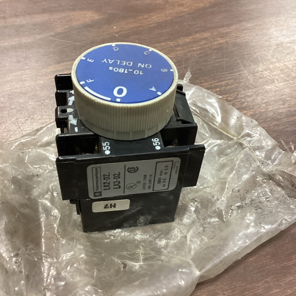 Telemecanique LA2-D24 Time Delay Block