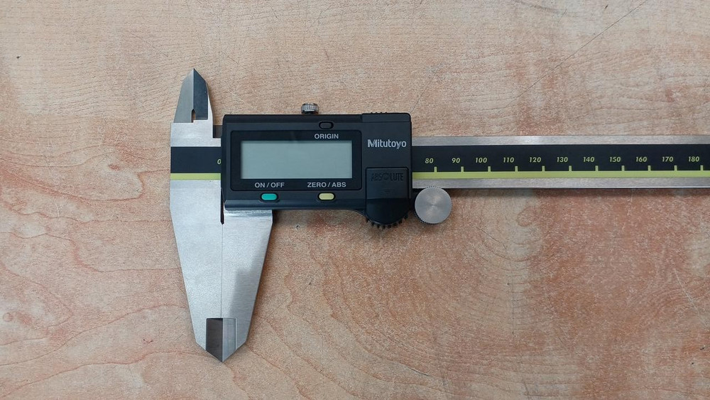 MITUTOYO CD-30AX Digital Caliper 0-300mm Absolute Encoder Japan Precision Tool