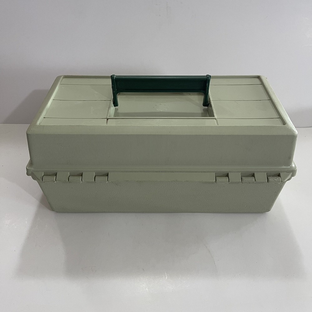 Vintage Pro Pack Laker tackle box euc