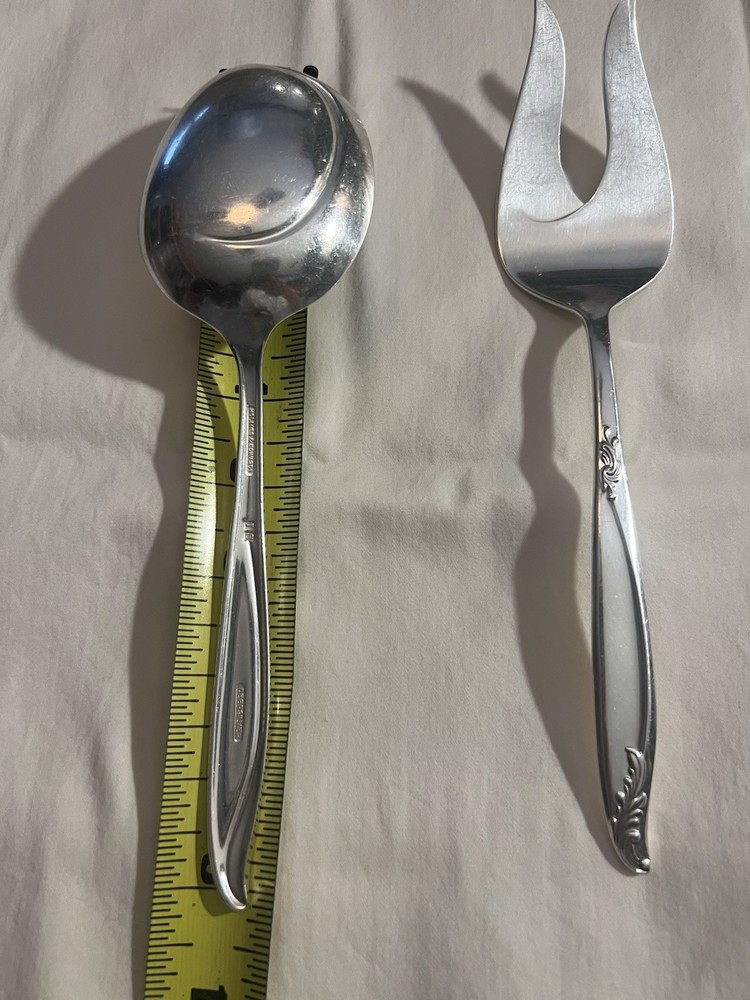 Holmes & Edwards Woodsong 1958 Deep Silver Serving Set Fork & Spoon 9"