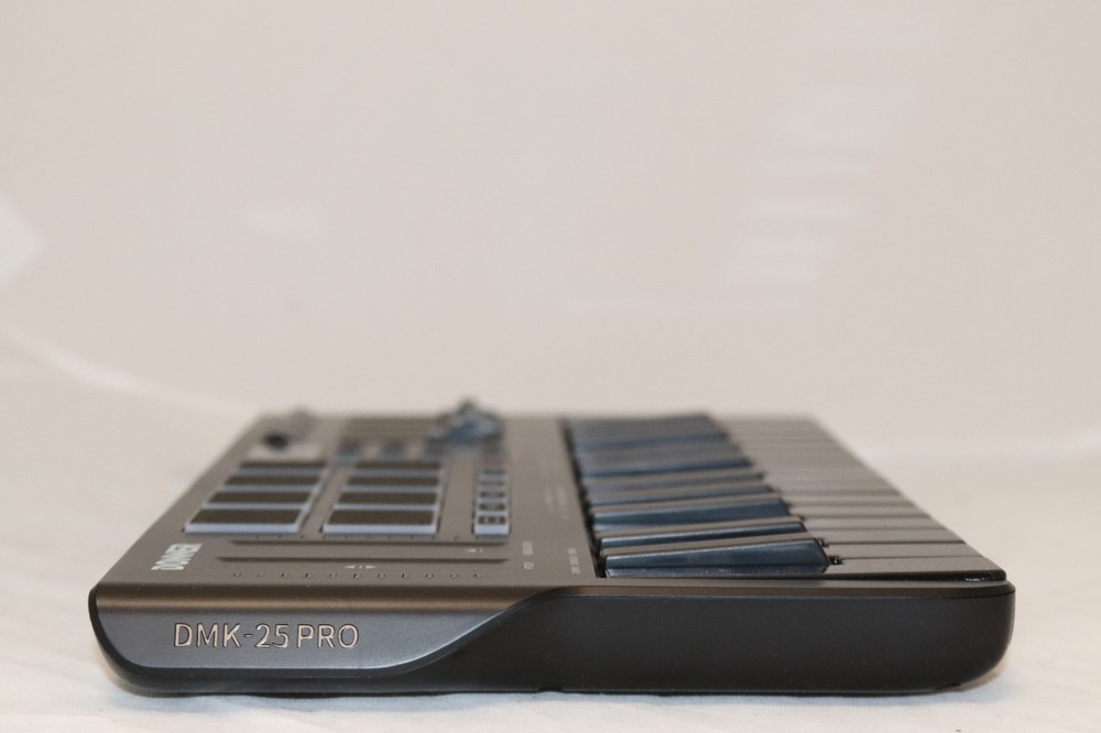 Donner DMK 25 Pro Midi Keyboard Controller 25 Key