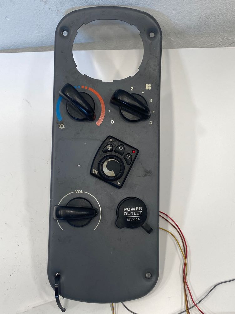 Freightliner Columbia Climate Control (718-10744)