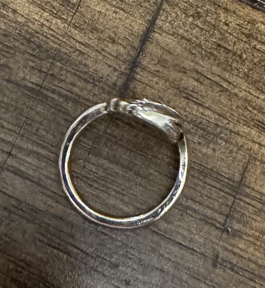 Silver Fish Knitting Loop Crochet Ring Tool Size 7 Adjustable Metal