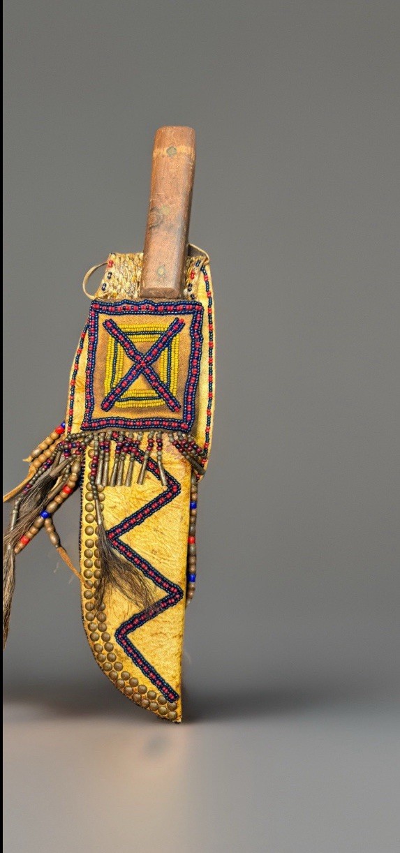 Vintage Native American Indian Leather Knife With Alligator Skin -pre-owned