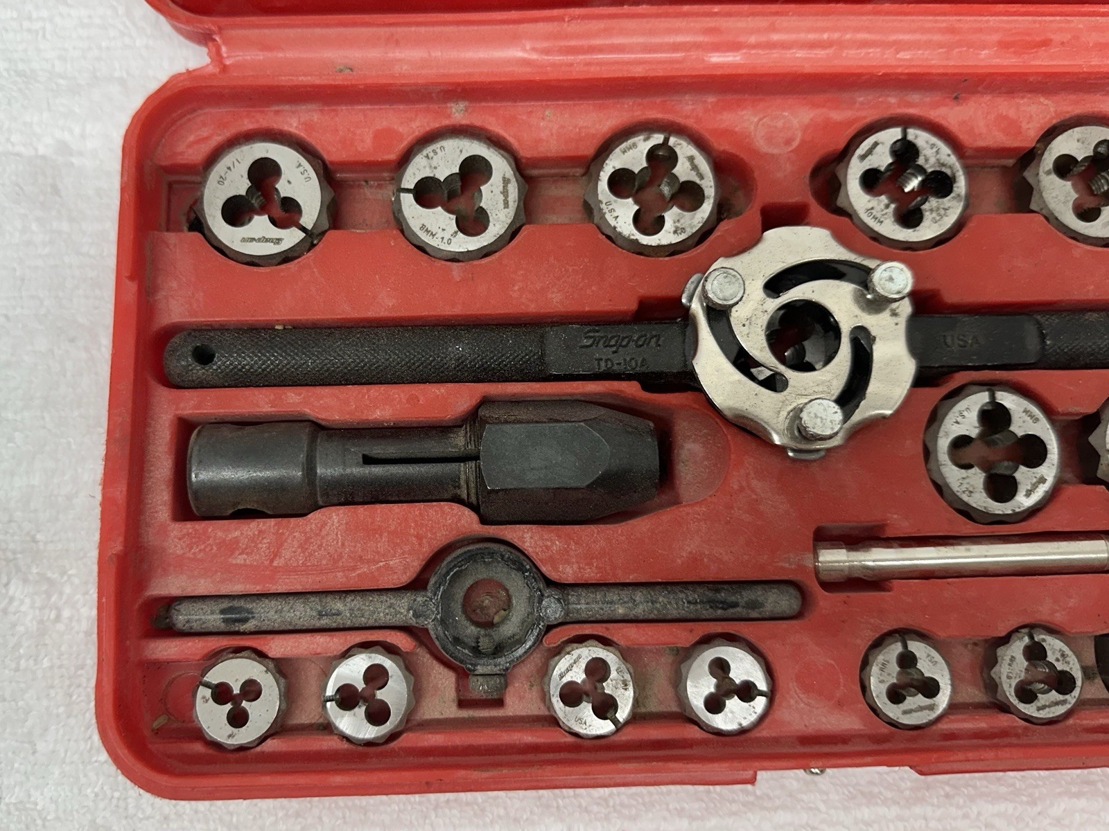 Snap On TDM-117A METRIC Tap & Die Set ****READ****