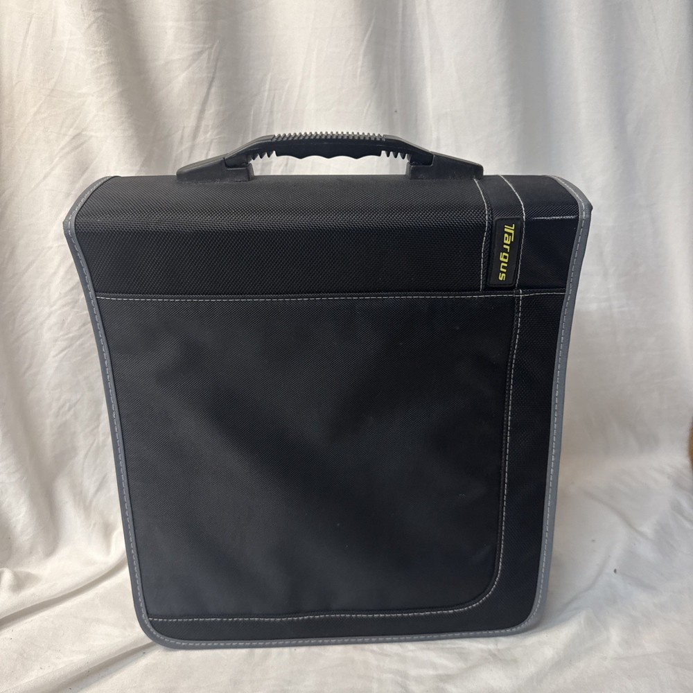 Targus Matrix 320 CD, DVD, Blu Ray, Video Game Storage Case