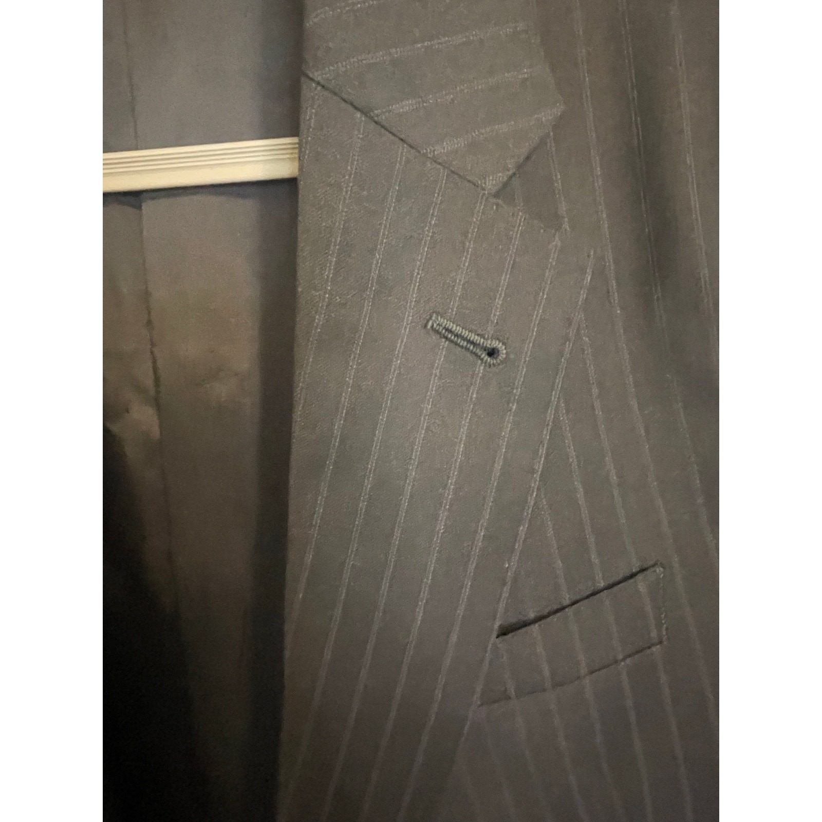 EUC: Armani Collezioni Men's Wool Suit Size 42 R