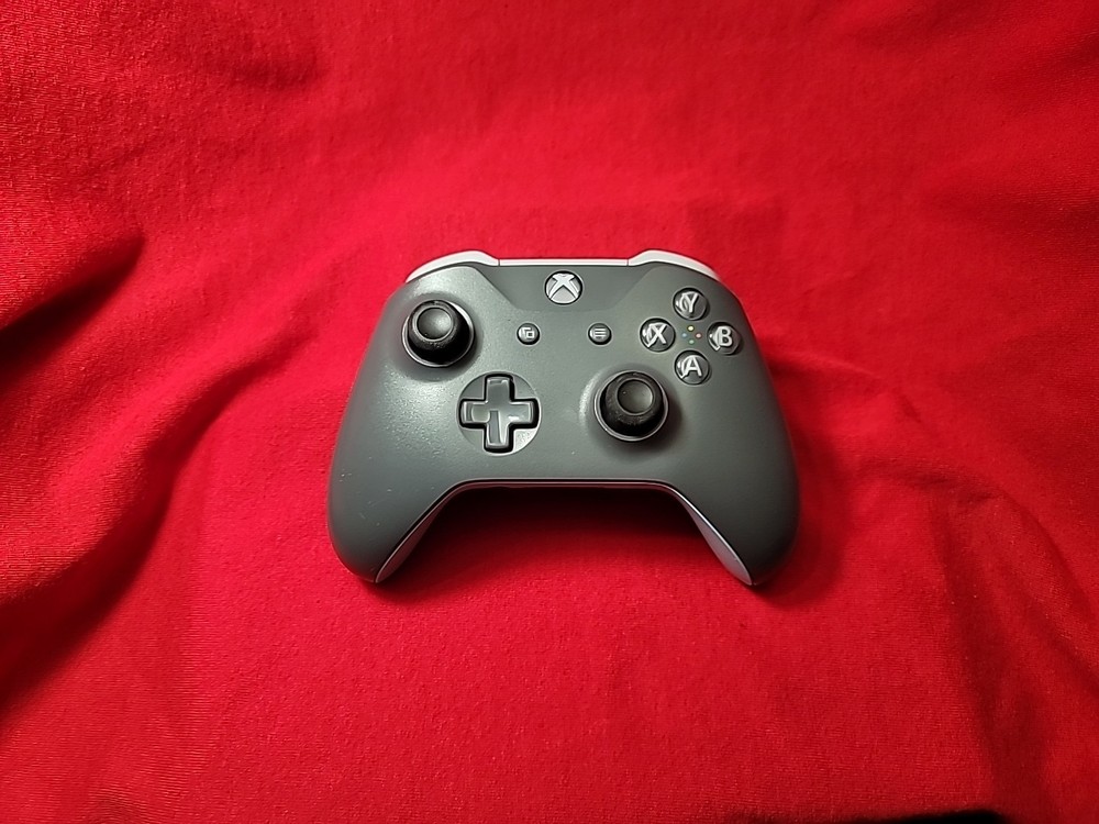 Xbox One Wireless Controller 1708 Gray/blue (New Joysticks) Check Description