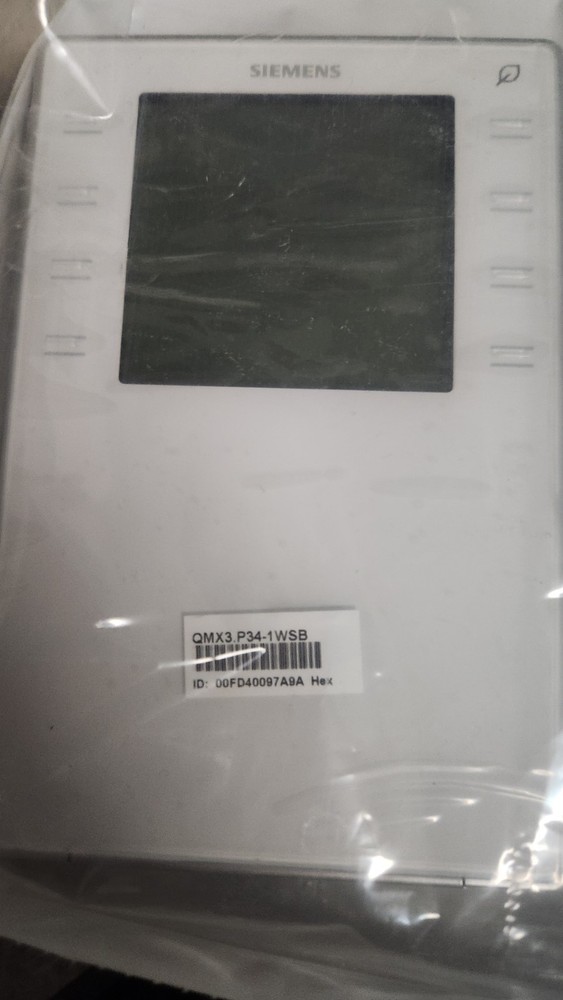 Siemens QMX3.P34-1WSB TEMPERATURE SENSOR W/ Display *NEW*
